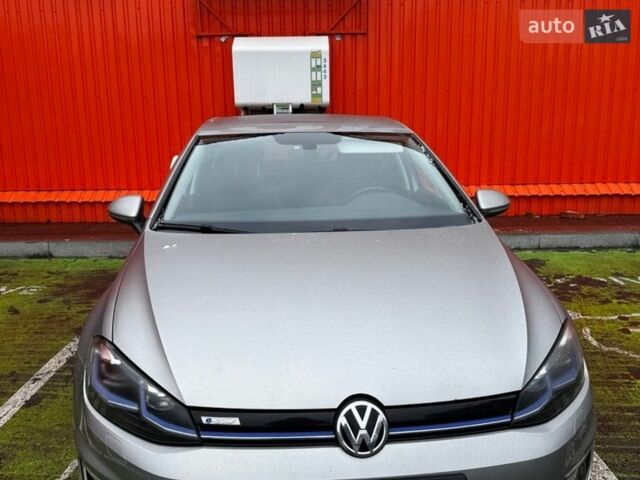 Фольксваген e-Golf, объемом двигателя 0 л и пробегом 120 тыс. км за 12700 $, фото 1 на Automoto.ua