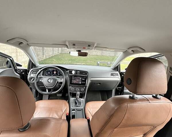 Фольксваген e-Golf, объемом двигателя 0 л и пробегом 80 тыс. км за 15500 $, фото 1 на Automoto.ua