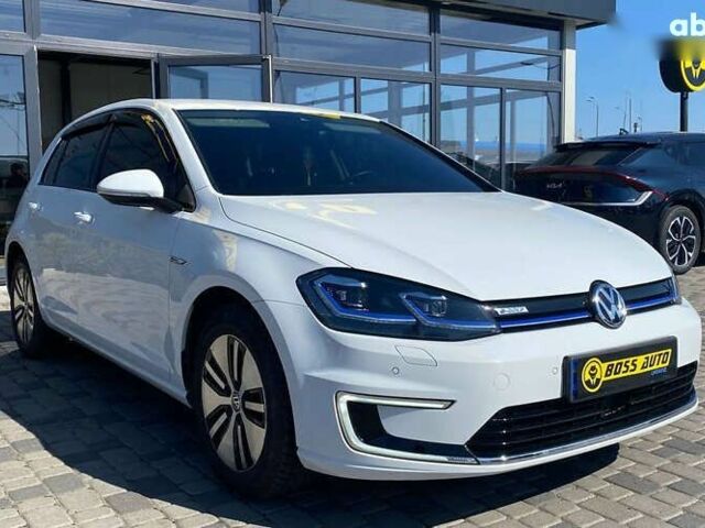 Фольксваген e-Golf, объемом двигателя 0 л и пробегом 132 тыс. км за 14999 $, фото 1 на Automoto.ua