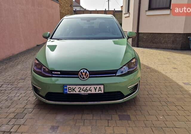 Фольксваген e-Golf, объемом двигателя 0 л и пробегом 38 тыс. км за 13900 $, фото 1 на Automoto.ua