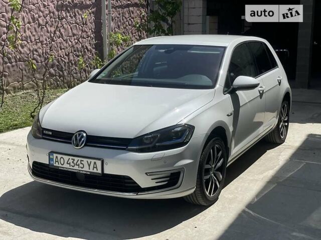 Фольксваген e-Golf, объемом двигателя 0 л и пробегом 58 тыс. км за 14500 $, фото 1 на Automoto.ua