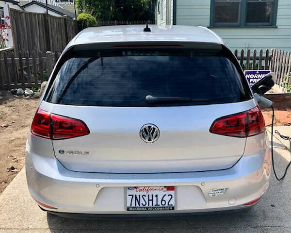 Сірий Фольксваген e-Golf, об'ємом двигуна 0 л та пробігом 101 тис. км за 13200 $, фото 1 на Automoto.ua