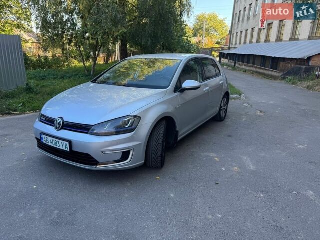 Серый Фольксваген e-Golf, объемом двигателя 0 л и пробегом 155 тыс. км за 8200 $, фото 1 на Automoto.ua