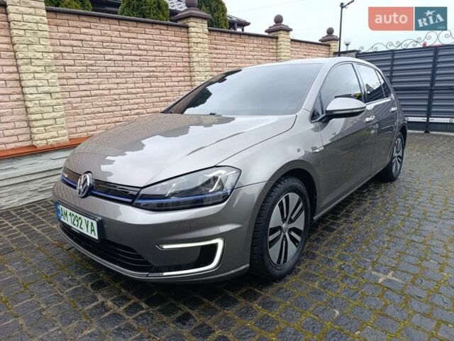 Серый Фольксваген e-Golf, объемом двигателя 0 л и пробегом 131 тыс. км за 8800 $, фото 1 на Automoto.ua