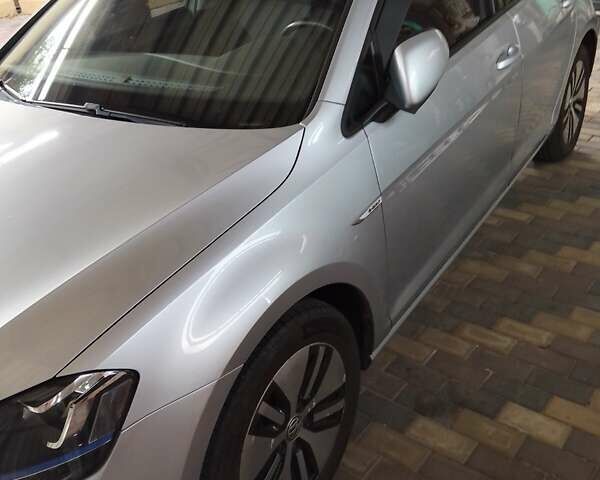 Сірий Фольксваген e-Golf, об'ємом двигуна 0 л та пробігом 140 тис. км за 7900 $, фото 1 на Automoto.ua