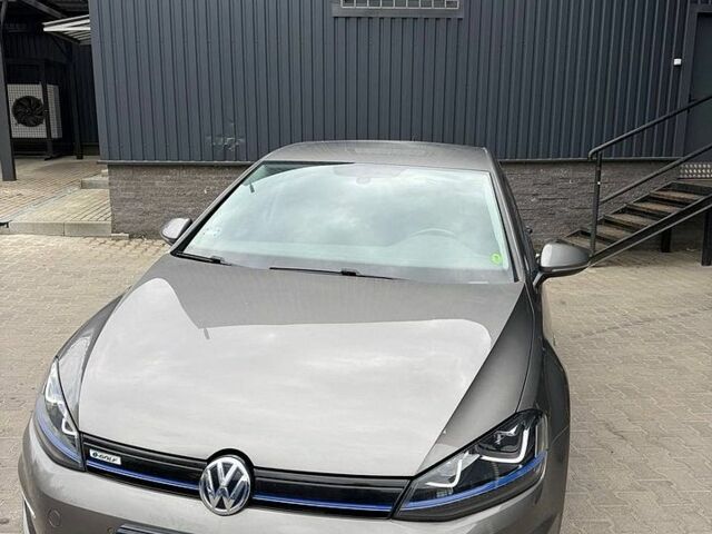 Сірий Фольксваген e-Golf, об'ємом двигуна 0 л та пробігом 117 тис. км за 8300 $, фото 1 на Automoto.ua