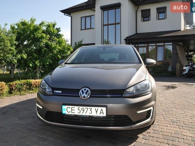 Серый Фольксваген e-Golf, объемом двигателя 0 л и пробегом 179 тыс. км за 7800 $, фото 1 на Automoto.ua
