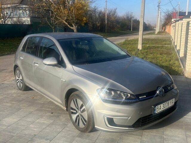 Серый Фольксваген e-Golf, объемом двигателя 0 л и пробегом 183 тыс. км за 8300 $, фото 1 на Automoto.ua