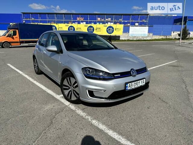 Серый Фольксваген e-Golf, объемом двигателя 0 л и пробегом 105 тыс. км за 13500 $, фото 1 на Automoto.ua