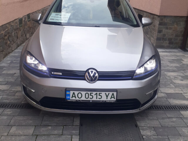 Серый Фольксваген e-Golf, объемом двигателя 0 л и пробегом 133 тыс. км за 9499 $, фото 1 на Automoto.ua