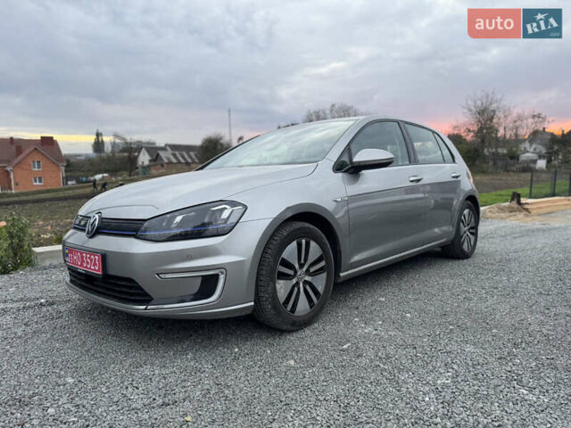 Серый Фольксваген e-Golf, объемом двигателя 0 л и пробегом 163 тыс. км за 8600 $, фото 1 на Automoto.ua
