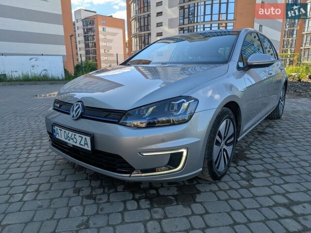 Серый Фольксваген e-Golf, объемом двигателя 0 л и пробегом 119 тыс. км за 8700 $, фото 1 на Automoto.ua