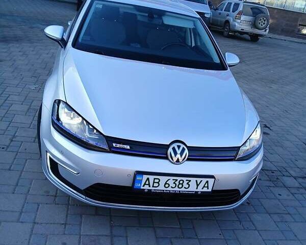 Серый Фольксваген e-Golf, объемом двигателя 0 л и пробегом 81 тыс. км за 8900 $, фото 1 на Automoto.ua