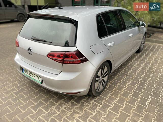 Сірий Фольксваген e-Golf, об'ємом двигуна 0 л та пробігом 92 тис. км за 9250 $, фото 1 на Automoto.ua