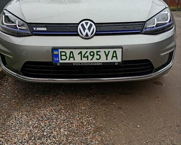 Сірий Фольксваген e-Golf, об'ємом двигуна 0 л та пробігом 130 тис. км за 9100 $, фото 1 на Automoto.ua