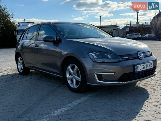Серый Фольксваген e-Golf, объемом двигателя 0 л и пробегом 127 тыс. км за 10900 $, фото 1 на Automoto.ua