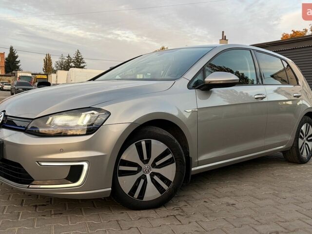 Серый Фольксваген e-Golf, объемом двигателя 0 л и пробегом 138 тыс. км за 9000 $, фото 1 на Automoto.ua