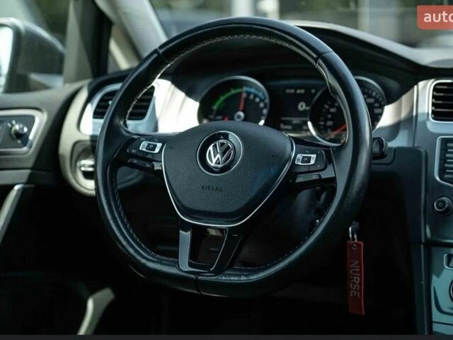 Сірий Фольксваген e-Golf, об'ємом двигуна 0 л та пробігом 131 тис. км за 8850 $, фото 1 на Automoto.ua