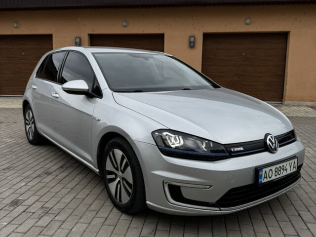 Серый Фольксваген e-Golf, объемом двигателя 0 л и пробегом 133 тыс. км за 8800 $, фото 1 на Automoto.ua