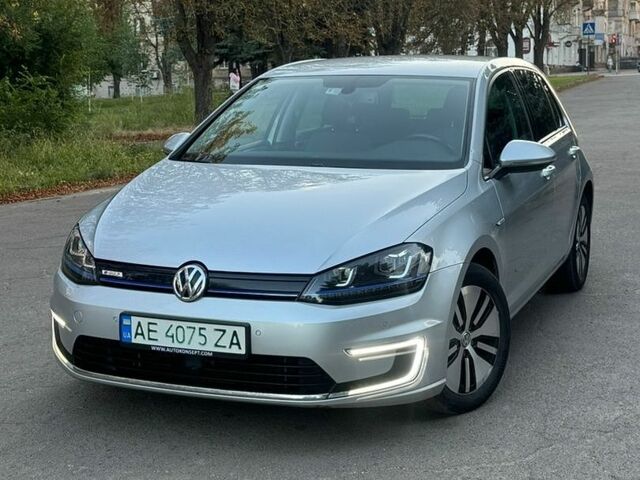 Сірий Фольксваген e-Golf, об'ємом двигуна 0 л та пробігом 175 тис. км за 9700 $, фото 1 на Automoto.ua