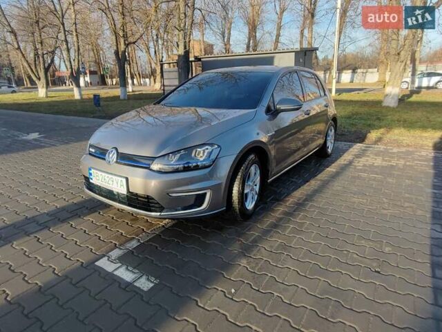 Серый Фольксваген e-Golf, объемом двигателя 0 л и пробегом 134 тыс. км за 9400 $, фото 1 на Automoto.ua