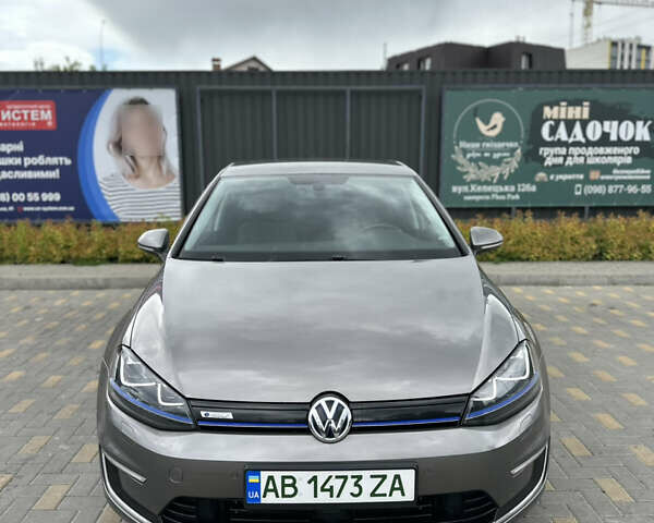 Сірий Фольксваген e-Golf, об'ємом двигуна 0 л та пробігом 141 тис. км за 9799 $, фото 1 на Automoto.ua