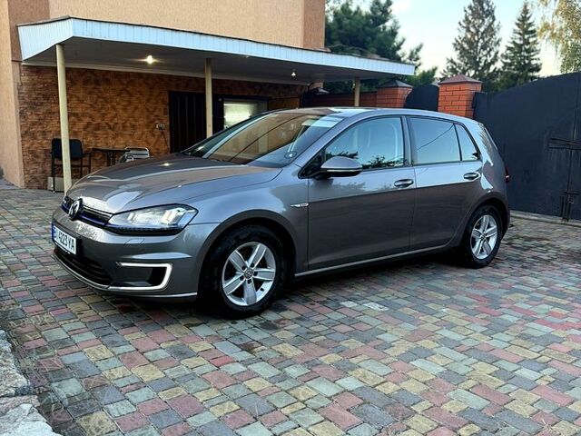 Сірий Фольксваген e-Golf, об'ємом двигуна 0 л та пробігом 160 тис. км за 9000 $, фото 1 на Automoto.ua