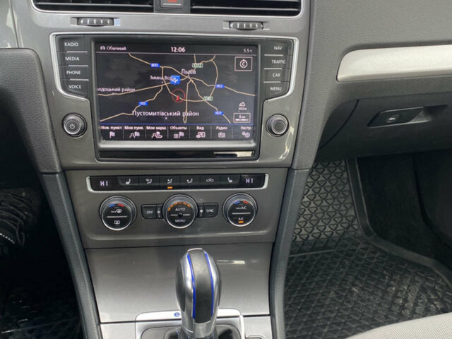 Сірий Фольксваген e-Golf, об'ємом двигуна 0 л та пробігом 89 тис. км за 10300 $, фото 1 на Automoto.ua