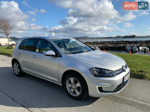 Сірий Фольксваген e-Golf, об'ємом двигуна 0 л та пробігом 113 тис. км за 8100 $, фото 1 на Automoto.ua