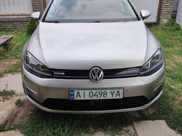 Серый Фольксваген e-Golf, объемом двигателя 0 л и пробегом 155 тыс. км за 9000 $, фото 1 на Automoto.ua