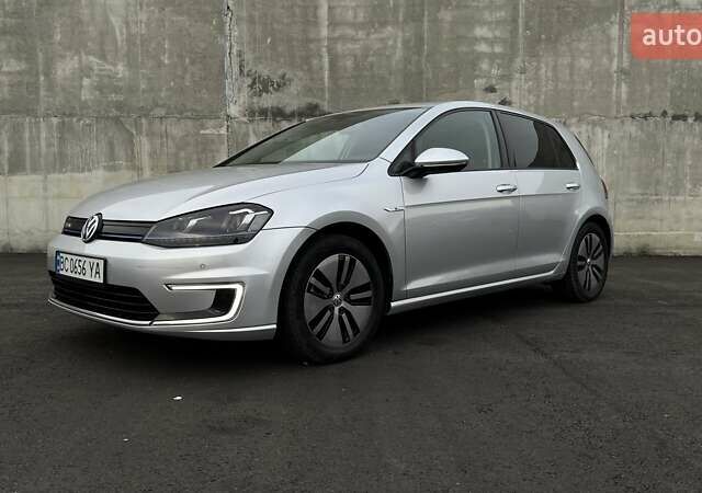 Серый Фольксваген e-Golf, объемом двигателя 0 л и пробегом 59 тыс. км за 10499 $, фото 1 на Automoto.ua