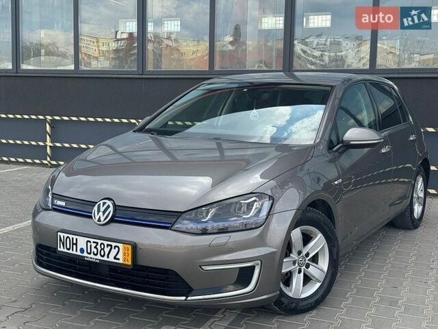 Серый Фольксваген e-Golf, объемом двигателя 0 л и пробегом 150 тыс. км за 8750 $, фото 1 на Automoto.ua