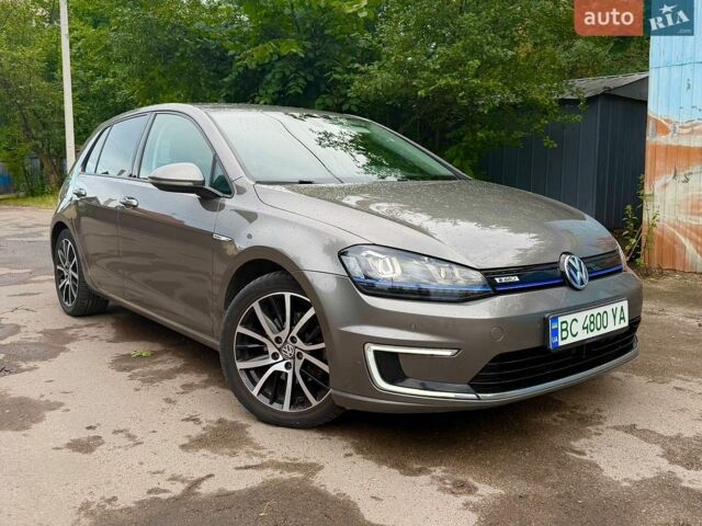 Серый Фольксваген e-Golf, объемом двигателя 0 л и пробегом 129 тыс. км за 8500 $, фото 1 на Automoto.ua