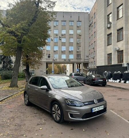 Сірий Фольксваген e-Golf, об'ємом двигуна 0 л та пробігом 102 тис. км за 8800 $, фото 1 на Automoto.ua