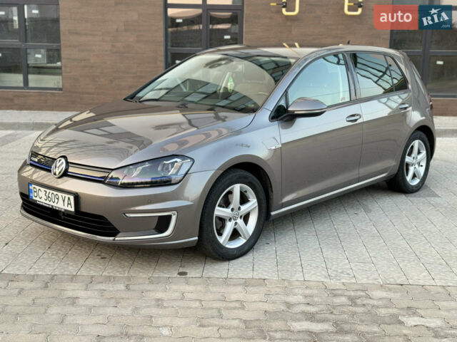 Серый Фольксваген e-Golf, объемом двигателя 0 л и пробегом 131 тыс. км за 9500 $, фото 1 на Automoto.ua