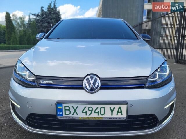 Серый Фольксваген e-Golf, объемом двигателя 0 л и пробегом 151 тыс. км за 8000 $, фото 1 на Automoto.ua