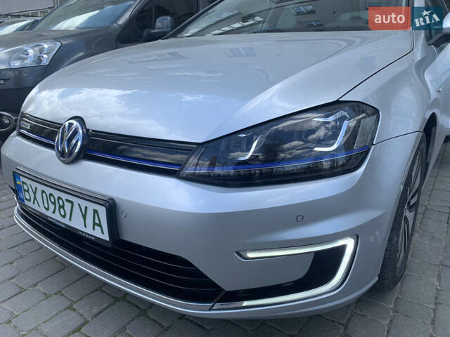 Серый Фольксваген e-Golf, объемом двигателя 0 л и пробегом 113 тыс. км за 11400 $, фото 1 на Automoto.ua