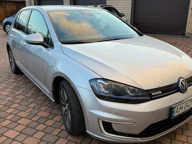 Серый Фольксваген e-Golf, объемом двигателя 0 л и пробегом 163 тыс. км за 8500 $, фото 1 на Automoto.ua