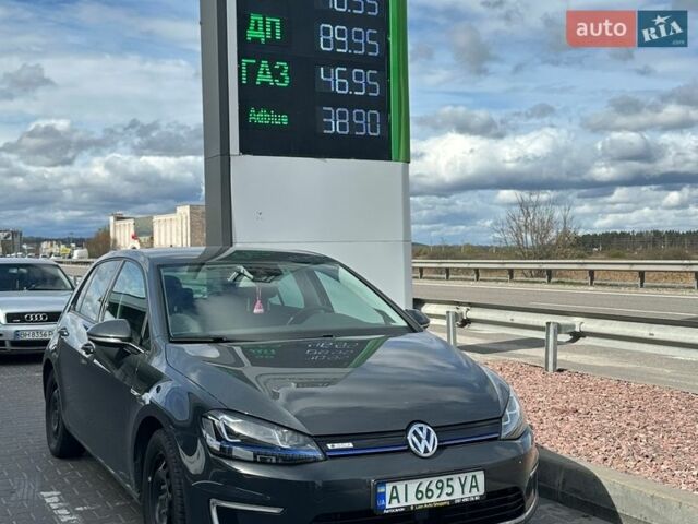 Серый Фольксваген e-Golf, объемом двигателя 0 л и пробегом 170 тыс. км за 8700 $, фото 1 на Automoto.ua