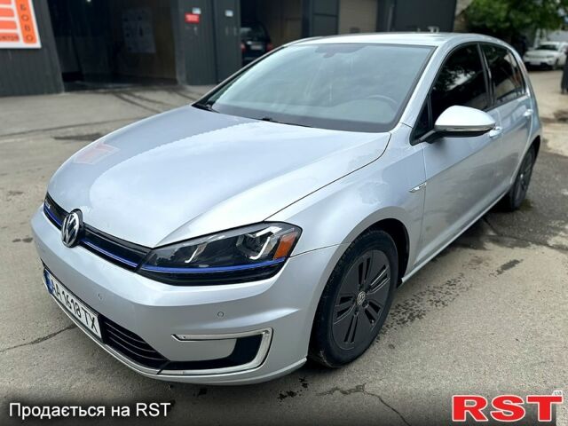 Серый Фольксваген e-Golf, объемом двигателя 0 л и пробегом 0 тыс. км за 9399 $, фото 1 на Automoto.ua