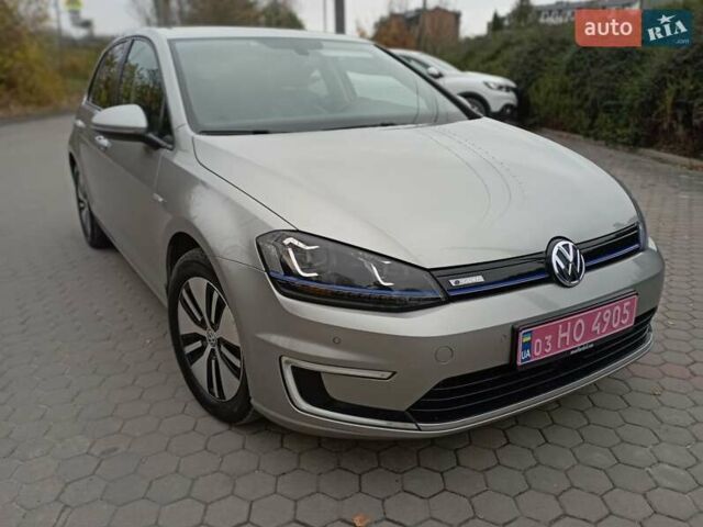 Серый Фольксваген e-Golf, объемом двигателя 0 л и пробегом 162 тыс. км за 8499 $, фото 1 на Automoto.ua