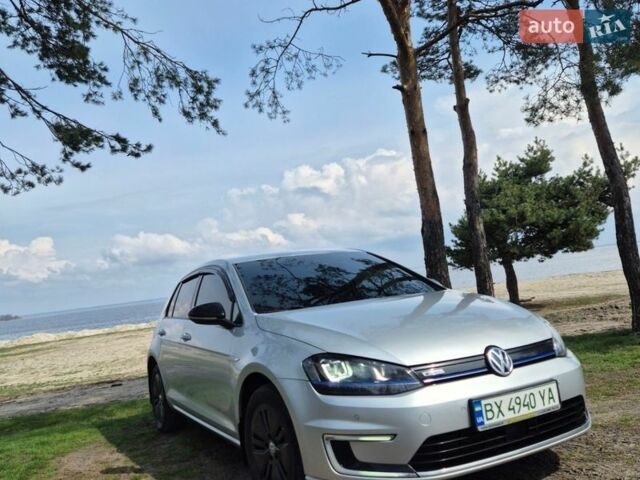 Серый Фольксваген e-Golf, объемом двигателя 0 л и пробегом 147 тыс. км за 8800 $, фото 1 на Automoto.ua