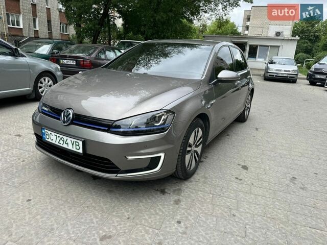 Серый Фольксваген e-Golf, объемом двигателя 0 л и пробегом 81 тыс. км за 10300 $, фото 1 на Automoto.ua