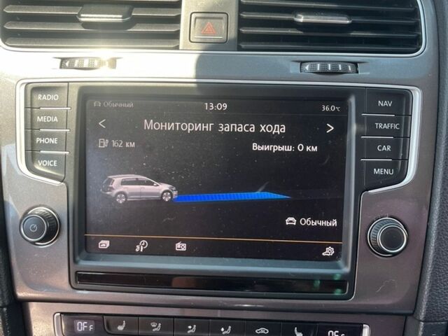 Серый Фольксваген e-Golf, объемом двигателя 0 л и пробегом 182 тыс. км за 7700 $, фото 1 на Automoto.ua