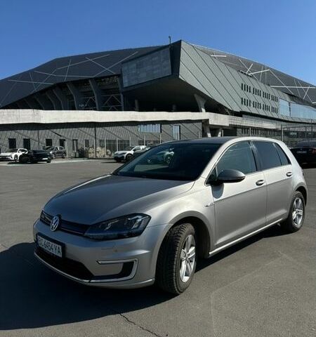 Серый Фольксваген e-Golf, объемом двигателя 0 л и пробегом 155 тыс. км за 8000 $, фото 1 на Automoto.ua