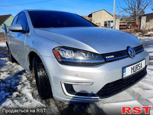 Серый Фольксваген e-Golf, объемом двигателя 85 л и пробегом 16800 тыс. км за 7500 $, фото 1 на Automoto.ua