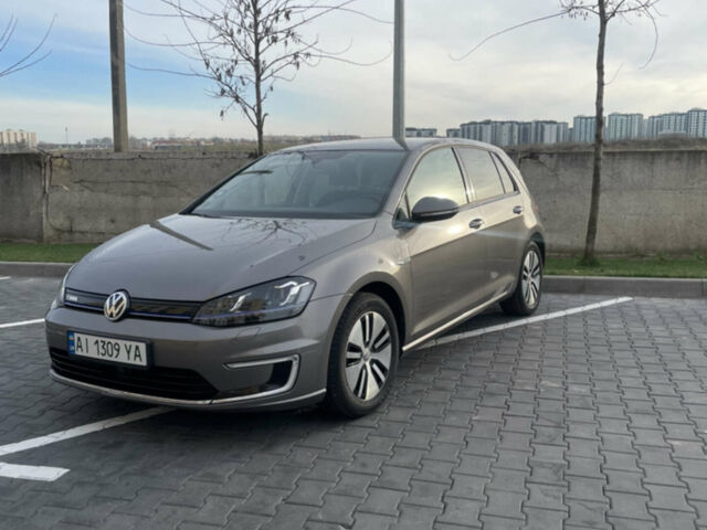 Сірий Фольксваген e-Golf, об'ємом двигуна 0 л та пробігом 121 тис. км за 10999 $, фото 1 на Automoto.ua