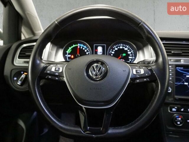 Сірий Фольксваген e-Golf, об'ємом двигуна 0 л та пробігом 99 тис. км за 10200 $, фото 1 на Automoto.ua