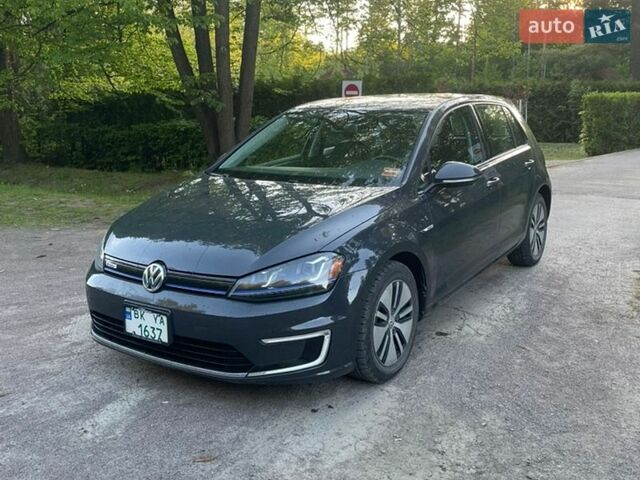 Серый Фольксваген e-Golf, объемом двигателя 0 л и пробегом 113 тыс. км за 7700 $, фото 1 на Automoto.ua