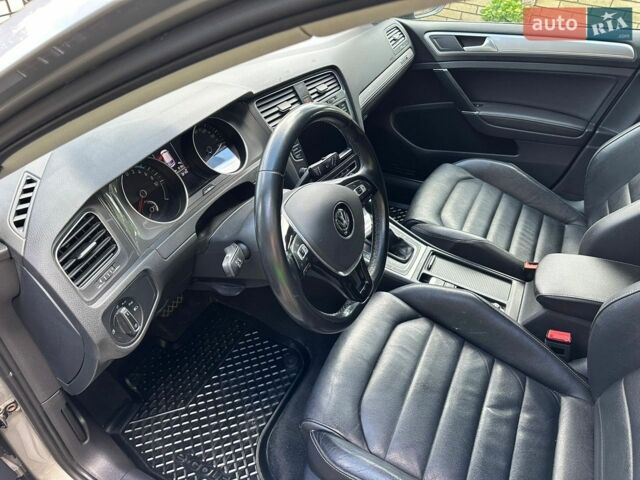 Сірий Фольксваген e-Golf, об'ємом двигуна 0 л та пробігом 148 тис. км за 8899 $, фото 1 на Automoto.ua